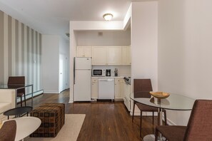 Uklassifisert bilde, 5 av 9, knapp