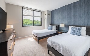 2 habitaciones, tabla de planchar con plancha y wifi gratis 