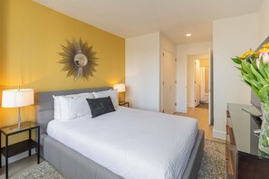2 habitaciones, tabla de planchar con plancha y wifi gratis 