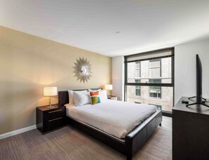 Unclassified image, 2 of 11, button