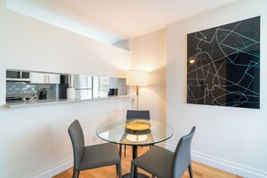 Unclassified image, 3 of 12, button