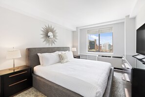 2 bedrooms, iron/ironing board, free WiFi - Luxury Two Bed With Private Balcony on the UES (New York)