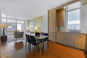 Interior - One Bedroom in Times Square with Private Balcony (New York)
