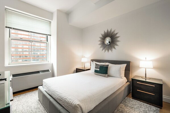 Unclassified image, 1 of 8, button