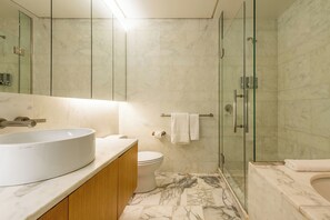 Unclassified image, 4 of 9, button