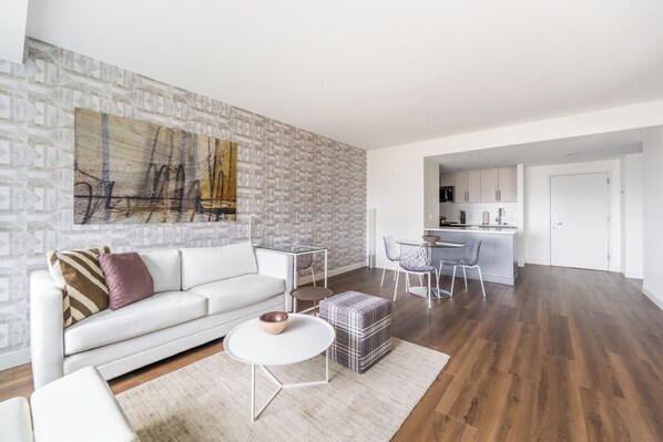 Luokittelematon kuva, 1 kautta 8, painike