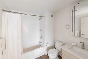 Unclassified image, 5 of 8, button