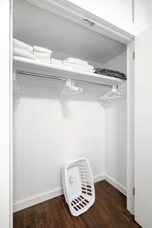 Interior - Live Local | Chelsea | Pet-Friendly & W/D (New York)
