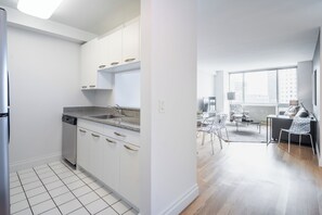Interior - Luxury Two Bedroom in Midtown East Manhattan (New York)
