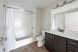 Unclassified image, 4 of 7, button - Spacious One Bedroom in Luxury Boston Building (Boston)