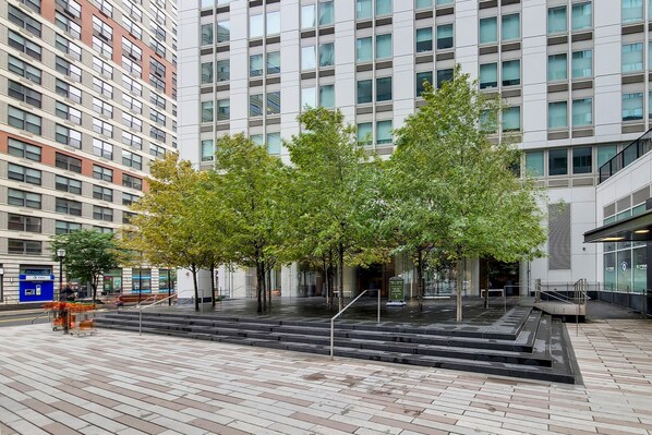 Exterior - Modern Two Bed Serviced Apartement in Jersey City (Jersey City)