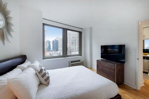 2 bedrooms, iron/ironing board, free WiFi - Luxury Two Bedroom Apartment In Jersey City (Jersey City)