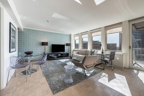 Imagen sin descripción, 2 de 8, botón