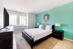 2 bedrooms, iron/ironing board, free WiFi - Two Bedroom in Prime Boston Location (Boston)