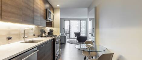 Fridge, microwave, oven, stovetop