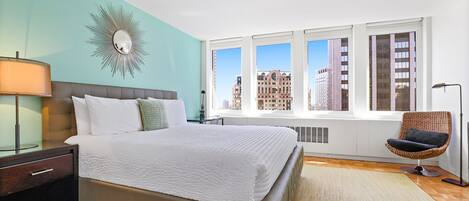 アイロン / アイロン台、WiFi (無料)、ベッドシーツ