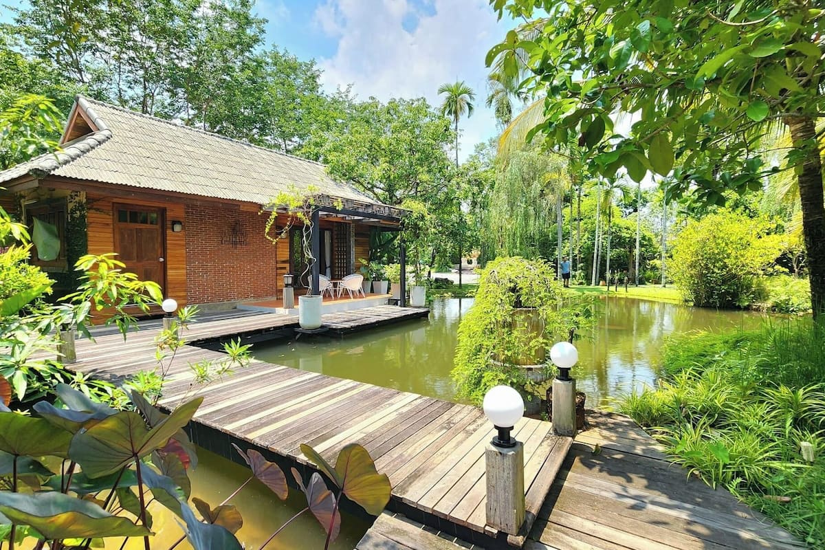 Suite Deluxe, vista giardino | 1 camera, Wi-Fi gratuito