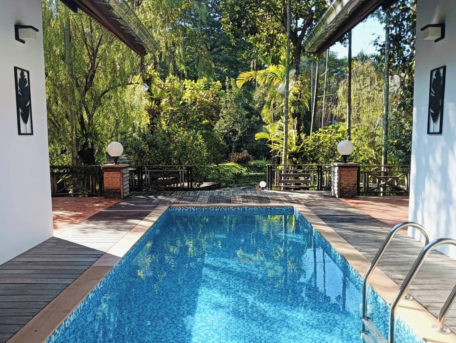 Luxury Penthouse, Garden View | Free WiFi