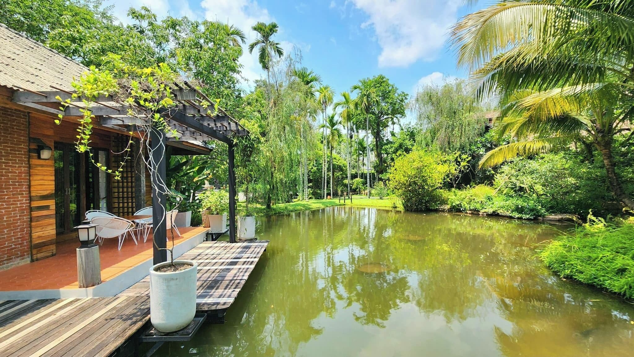 Deluxe Suite, Garden View | Free WiFi