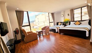 Phòng đôi Executive, 1 phòng ngủ, không hút thuốc, quang cảnh hồ | Bàn, truy cập Internet không dây miễn phí 