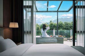 Superior Suite, Balcony, Hill View | Blackout drapes, iron/ironing board, free WiFi - Z HOTEL - Qingchengshan (Chengdu)
