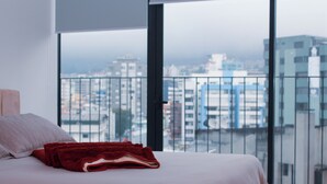 Ảnh chưa phân loại, 3 trong số 17 ảnh, nút
