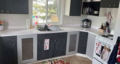 Upper unit with room to bring the whole family.