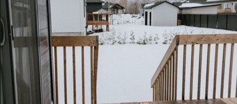 Beautiful modern house. Luxury and comfort near many parks and services