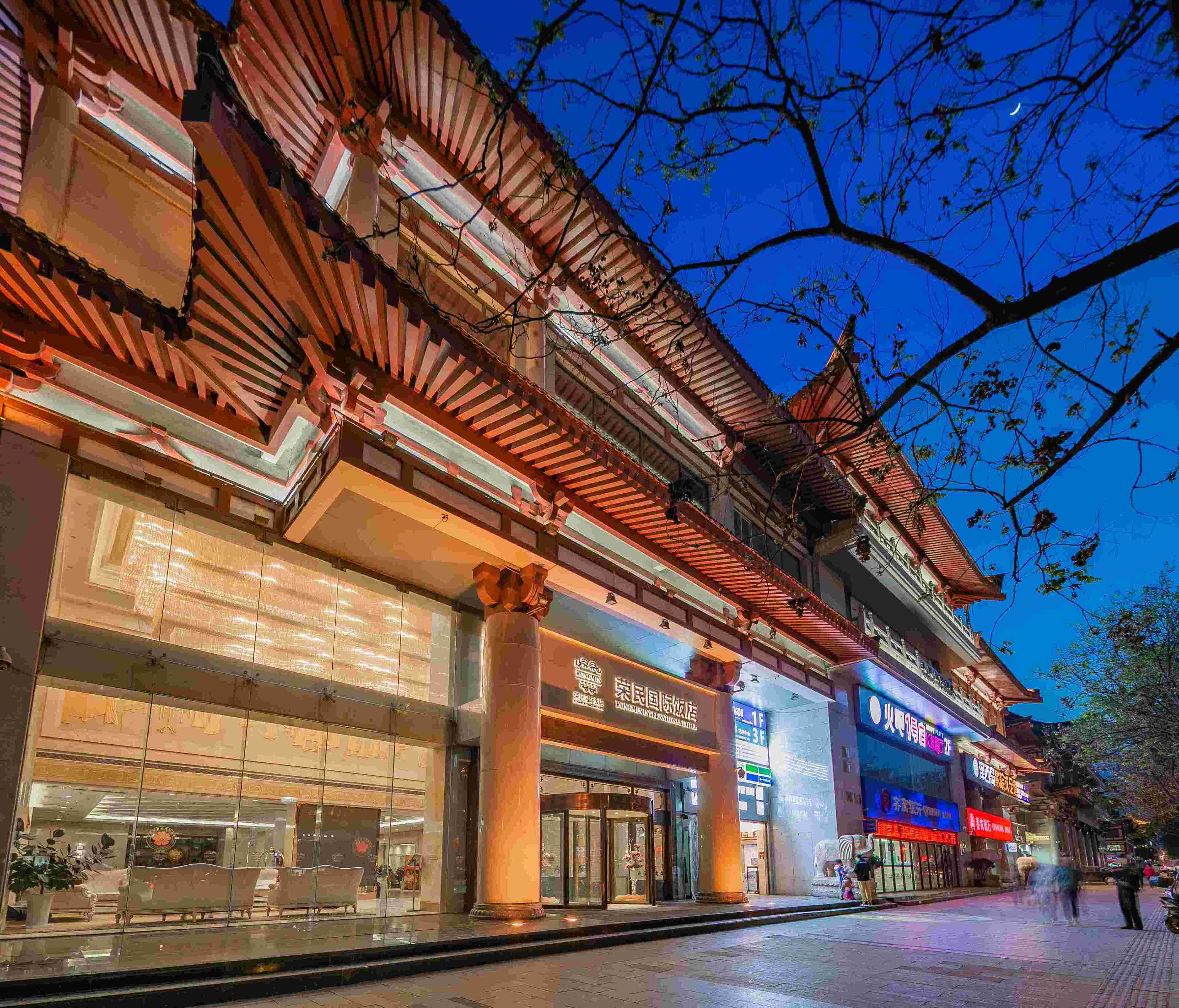 المنشأة من الخارج