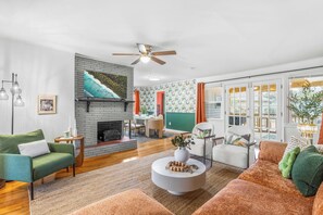 スマートテレビ、暖炉