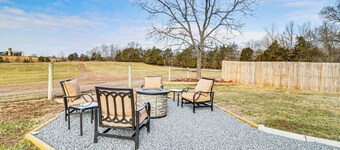Fire Pits, Creek View: Historic Virginia Farmhouse