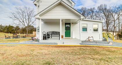 Fire Pits, Creek View: Historic Virginia Farmhouse