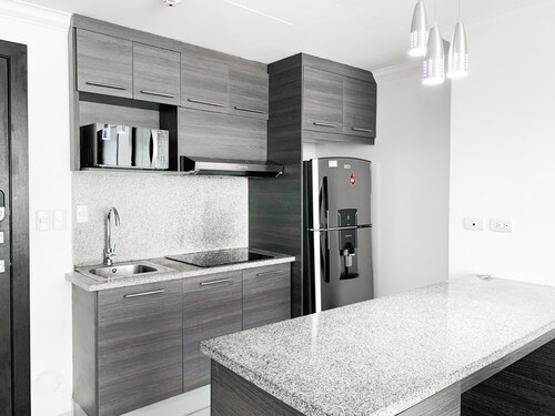 Departamento de lujo - Mall del Sol 912