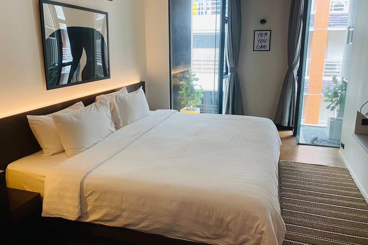 Quarto casal luxo | 1 quarto, roupas de cama premium