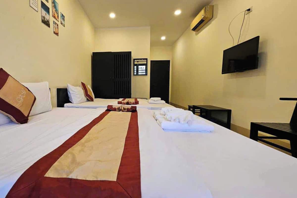 2 bedrooms