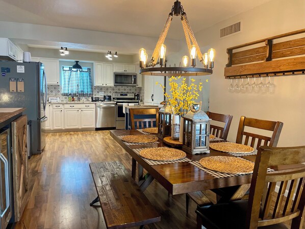 Dining - Charming 3-bedroom Desert Farmhouse in Historic Litchfield Park (Litchfield Park)