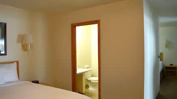 1 slaapkamer, een strijkplank/strijkijzer, wifi, beddengoed