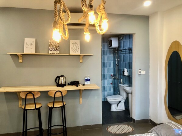 Exterior detail - Luxe Paradise Hotel Truong Chinh (Hanoi)