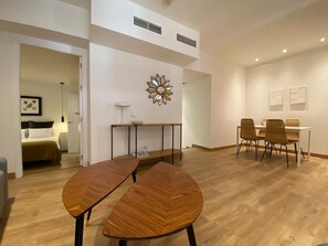 1 bedroom, iron/ironing board, internet, bed sheets