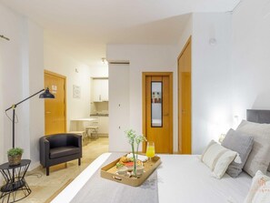 1 bedroom, iron/ironing board, Internet, bed sheets - The Secret Studio Living4malaga (Málaga)