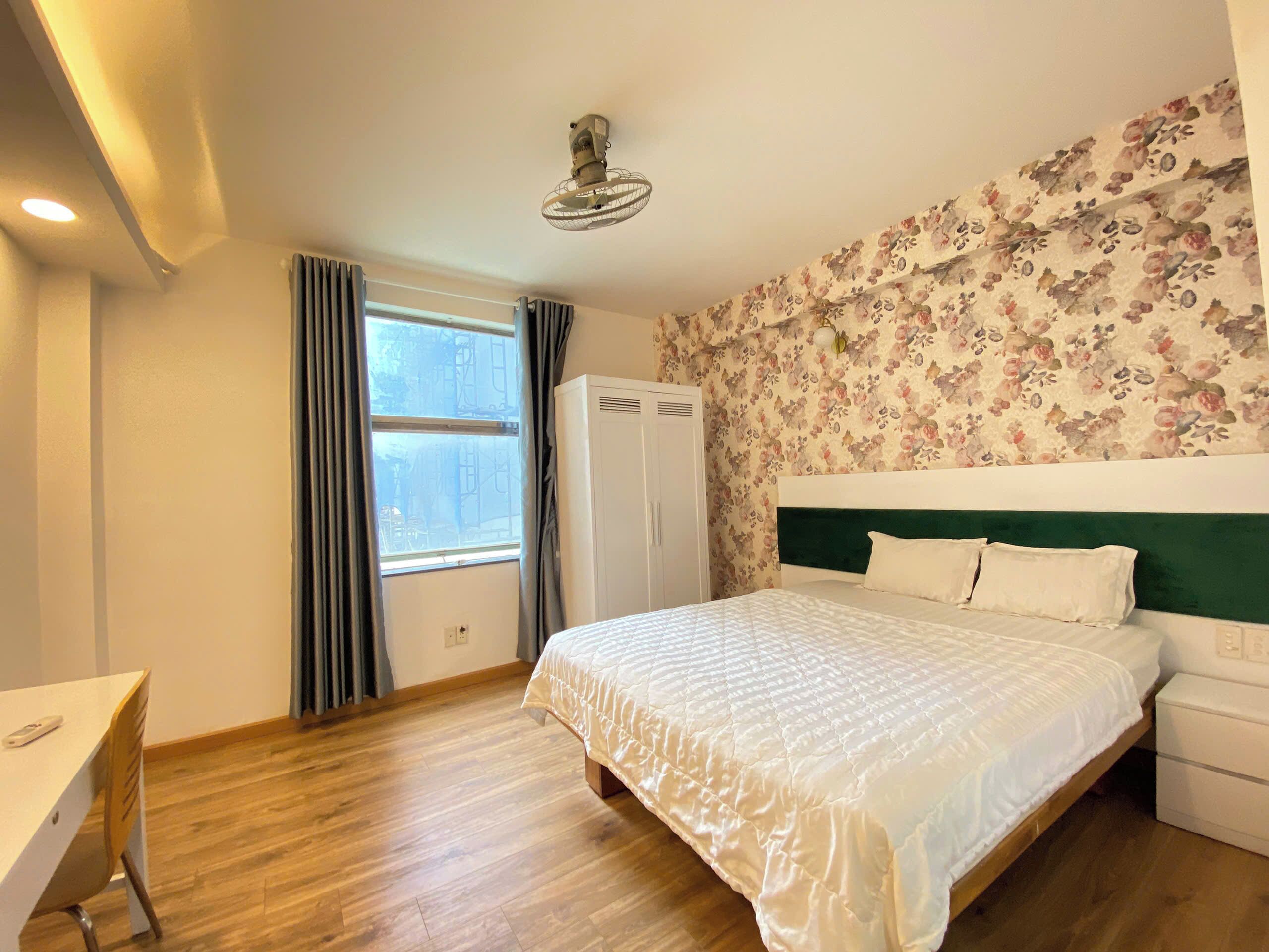 1 bedroom, desk, laptop workspace, free WiFi