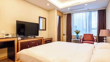 Classic Condo, Refrigerator | 1 bedroom, desk, laptop workspace, free WiFi