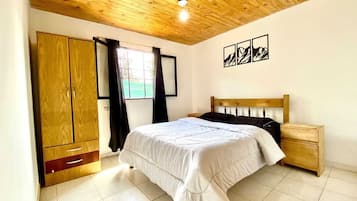 3 bedrooms, WiFi, bed sheets
