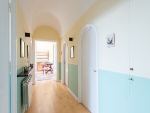 Interior - Babuino by Interhome (Roma: Piazza di Spagna)