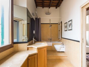 Towels - Pantheon View by Interhome (Roma: Piazza Navona - Campo dei Fiori)