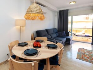 Maison, 3 chambres, terrasse | Salle à manger