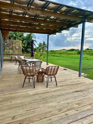 Suite Klasik, pemandangan kebun | Teras/patio