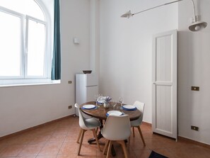 Dining - Il Nido by Interhome (Rome: Historical City Center)