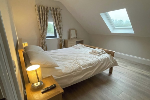 3 bedrooms, WiFi, bed sheets