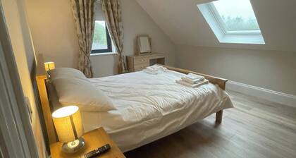 Drumkeen - Apartment - Sleeps 6 - Parking